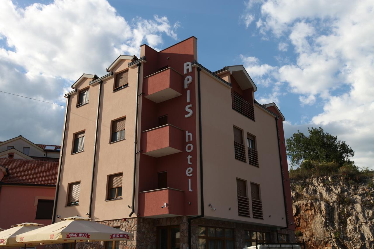 Apis Hotel เทรบินเย ภายนอก รูปภาพ